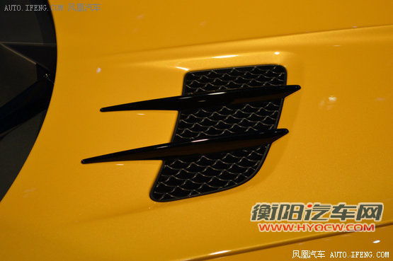 奔驰SLS AMG
