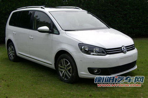 2013款大众途安实车照