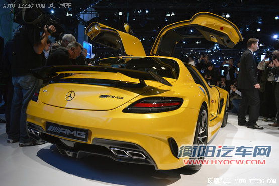 奔驰SLS AMG