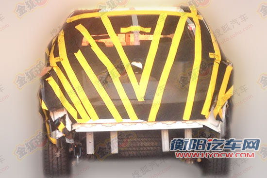 福田代号U201 SUV曝光 尺寸接近普拉多