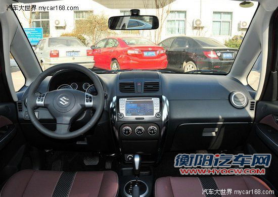 新婚夫妇买车 10万时尚大空间跨界车导购