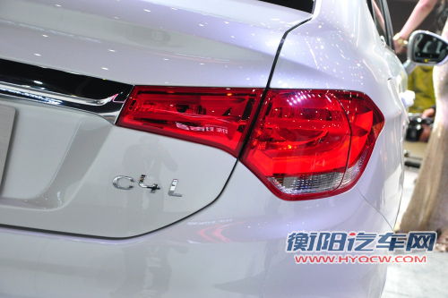 C4L的尾灯造型很有设计特点