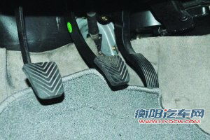 交通道路上遇危险事故，求救不如自救