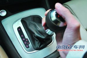 交通道路上遇危险事故，求救不如自救