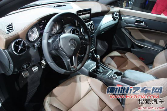 奔驰 CLA 实拍 内饰 图片