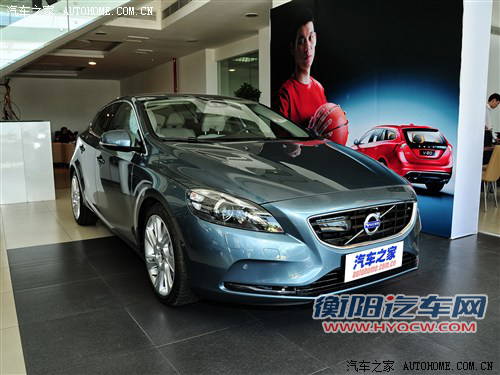 沃尔沃沃尔沃(进口)沃尔沃V402013款 基本型