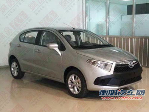 或将年内上市 中华H220定妆谍照曝光