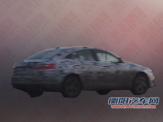 有望下半年上市 全新奔腾B70谍照曝光