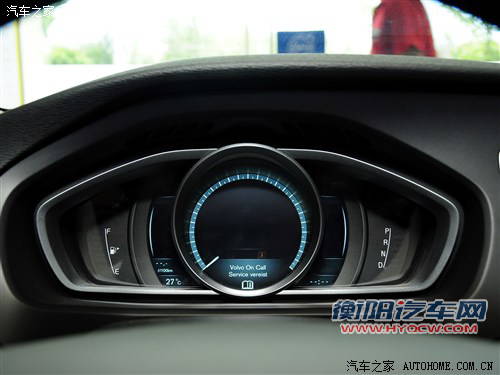 沃尔沃沃尔沃(进口)沃尔沃V402013款 基本型