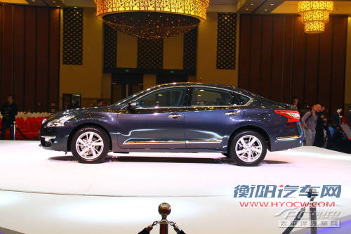 新一代东风日产天籁