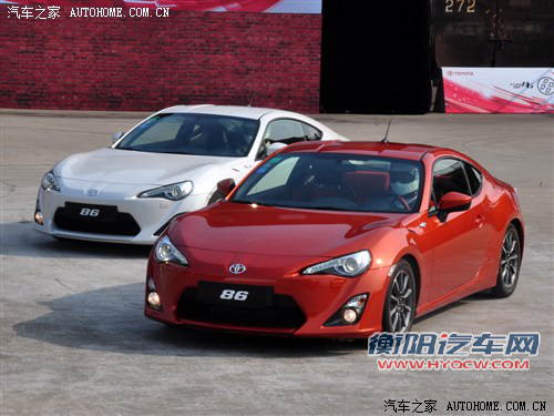 丰田丰田(进口)丰田862013款 2.0L 自动豪华型