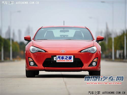 丰田丰田(进口)丰田862013款 自动基本型