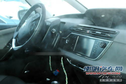 全新雪铁龙C4毕加索实车 内饰首次曝光