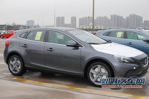 全新沃尔沃V40抵达港口  中国版实车曝光