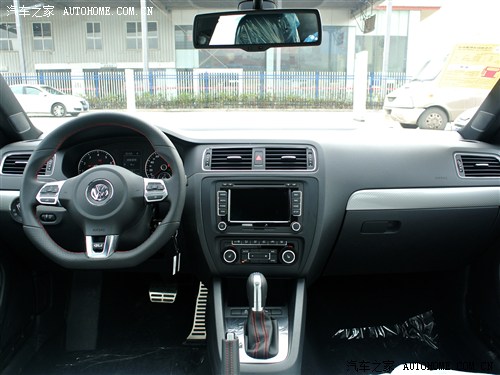 大众一汽-大众速腾2013款 2.0TSI GLI