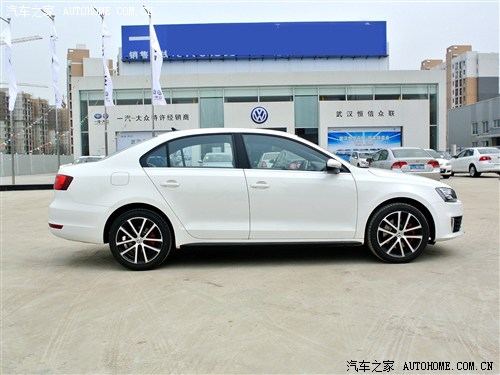 大众一汽-大众速腾2013款 2.0TSI GLI