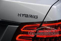 2014款奔驰E级四门轿车版