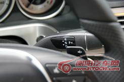 2014款奔驰E级四门轿车版