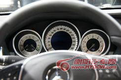 2014款奔驰E级四门轿车版