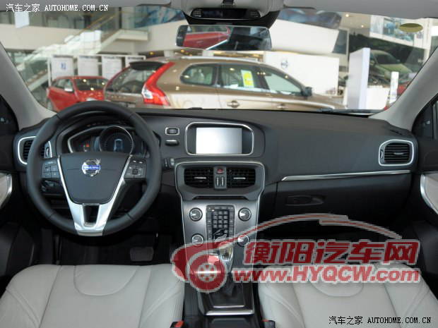 沃尔沃沃尔沃(进口)沃尔沃V402013款 2.0T T4 智雅版
