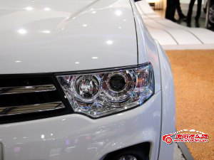 三菱广汽三菱帕杰罗&middot;劲畅2013款 基本型