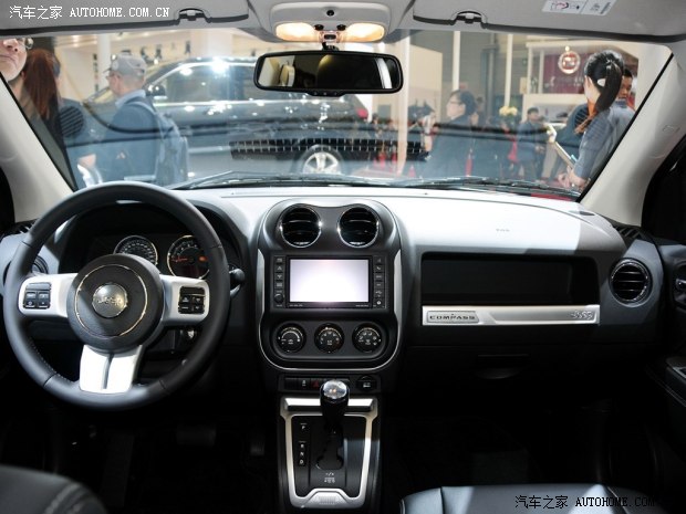 JeepJeep指南者2014款 2.4L 四驱蛇行珍藏版