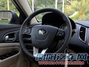 奔腾一汽奔腾奔腾B502013款 1.8L AT尊贵型