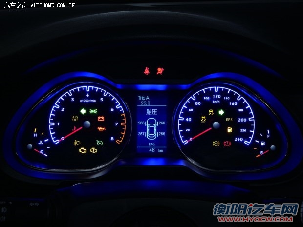 海马海马汽车海马M82014款 基本型