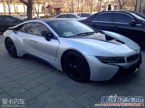 宝马i8