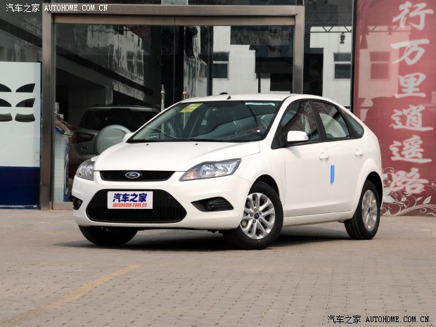 福特长安福特福克斯2013款 两厢经典 1.8L MT基本型