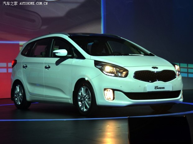 起亚起亚(进口)新佳乐2013款 2.0L 7座自动舒适版