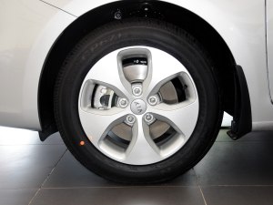 起亚起亚(进口)新佳乐2013款 7座 基本型