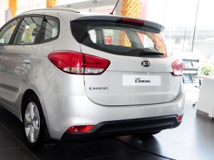 起亚起亚(进口)新佳乐2013款 7座 基本型