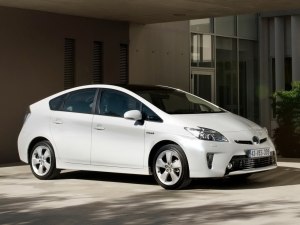 丰田丰田(进口)普锐斯(海外)2012款 基本型