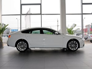 奥迪奥迪(进口)奥迪A52013款 Sportback 40 TFSI quattro