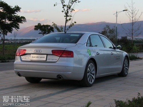 奥迪A8L 40 Hybrid