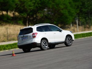 斯巴鲁斯巴鲁森林人2013款 2.0T 自动尊贵导航版