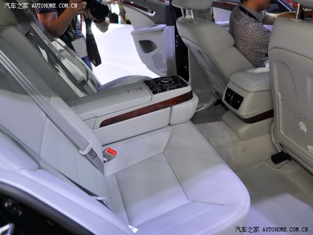 红旗一汽红旗红旗H72013款 2.0T 技术型