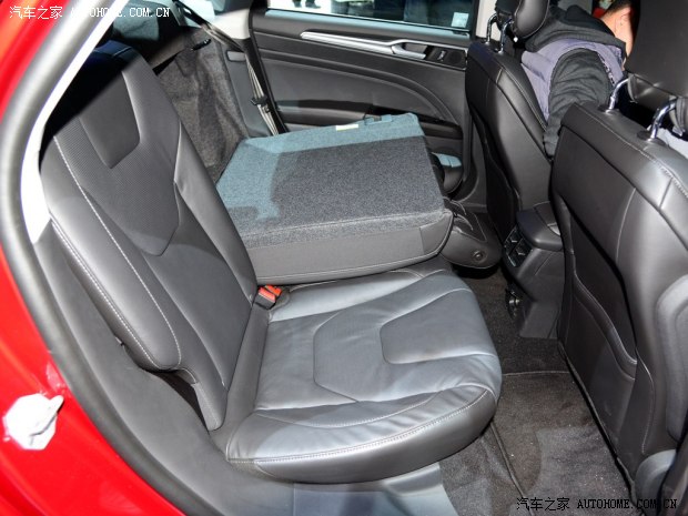 福特长安福特蒙迪欧2013款 2.0L GTDi240豪华运动型