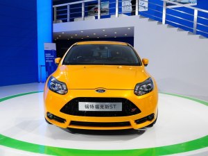 福特福特(进口)福克斯(进口)2013款 2.0T ST 橙色版