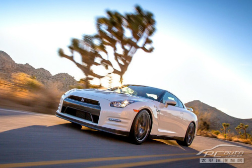 2014款日产GT-R官图