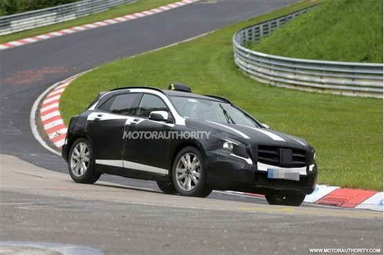 全新奔驰GLA量产版谍照曝光 或9月发布 