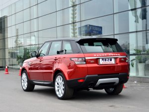 路虎路虎揽胜运动版2014款 3.0 V6 SC HSE