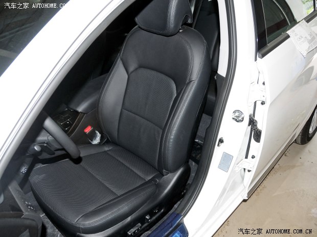 起亚起亚(进口)凯尊2013款 2.4L 商务型 京V