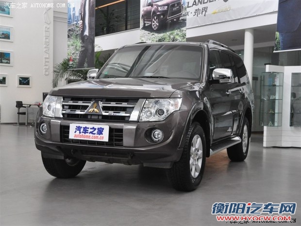 三菱三菱(进口)帕杰罗(进口)2014款 3.0L 豪华版