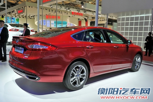 新一代福特蒙迪欧