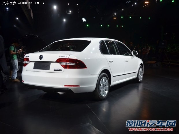 斯柯达上海大众斯柯达速派2013款 2.0TSI DSG尊仕版