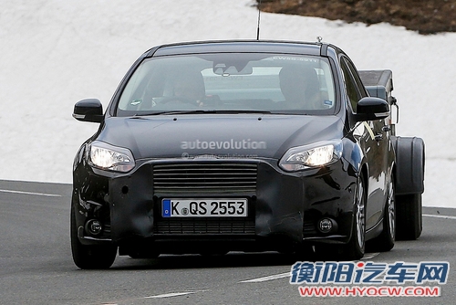 新款福克斯实车曝光 采用马斯顿马丁前脸
