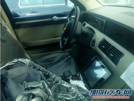 红旗L7实车图片 轴距3435mm/动力408PS