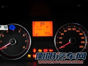 双龙双龙汽车柯兰多2014款 2.0L 汽油两驱自动精英导航版